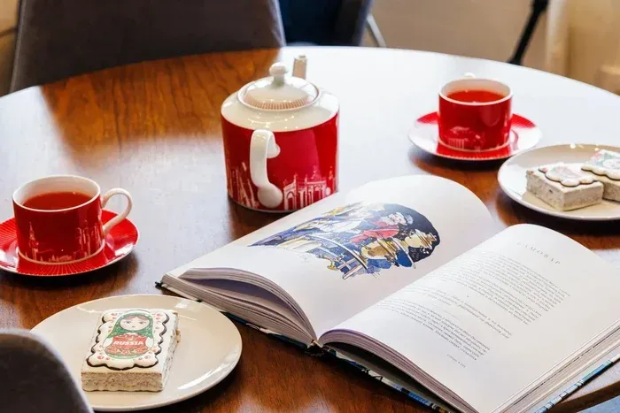 Moscow Tea Time